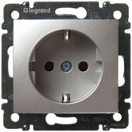 LEGRAND 770120 Модуль розетки 2К+З, с винтовыми зажимами, немецкий стандарт (Schuko), 10/16А, блестящий алюминий, Valena