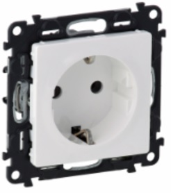 LEGRAND 753424 Модуль силовой розетки 2К+З, немецкий стандарт, с защитными шторками, 16А, 250В, с лицевой панелью, белый, Valena Life