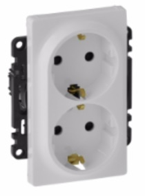LEGRAND 753426 Модуль силовой розетки 2х2К+З, немецкий стандарт, с защитными шторками, безвинтовые зажимы, 16А, 250В, с лицевой панелью, белый, Valena