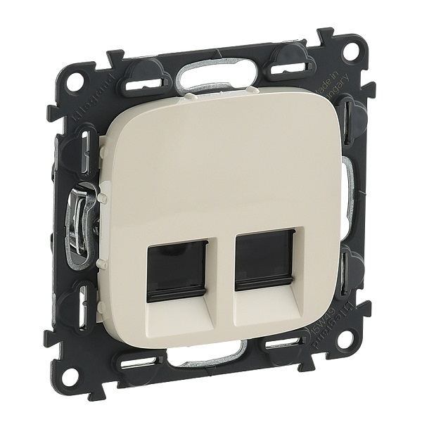 LEGRAND 753843 Модуль розетки информационной 2хRJ45, категория 6, UTP, с лицевой панелью, слоновая кость, Valena Allure