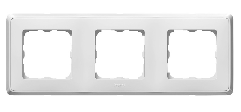LEGRAND 773653 Рамка 3 поста, белая, Cariva