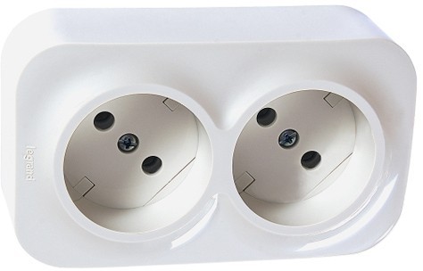 LEGRAND 782213 Розетка 2х2К+3, накладной монтаж, с винтовыми зажимами, без шторок, 16А, белая, Quteo