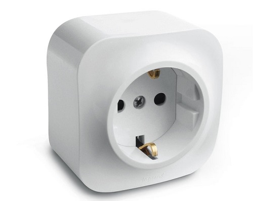 LEGRAND 782211 Розетка 2К+3, накладной монтаж, с винтовыми зажимами, без шторок, 16А, белая, Quteo