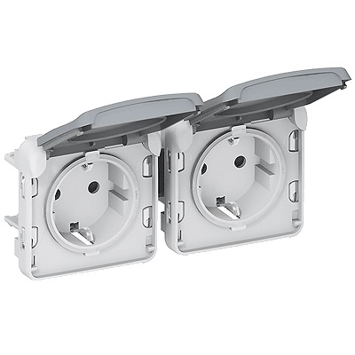 LEGRAND 69576 Модуль розетки 2К+3, с безвинтовыми зажимами, с лицевой панелью (для установки в коробки накл. монтажа), Plexo