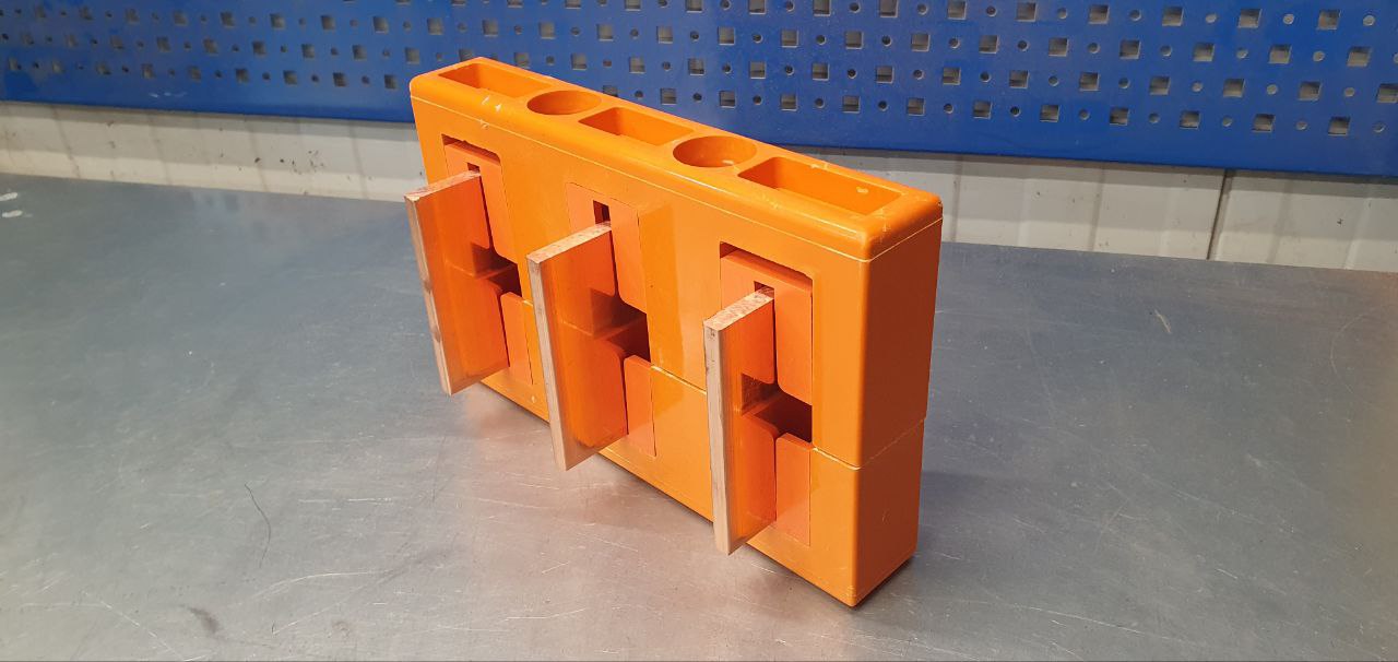 Шинодержатель для медных шин